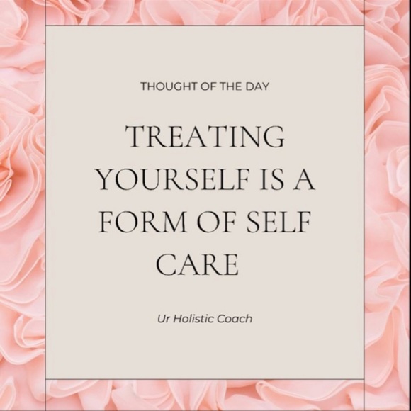 HOST PICK π₯³ποΈπ NIKE Pro Training Capris, Black/Vivid Pink - Picture 8 of 9